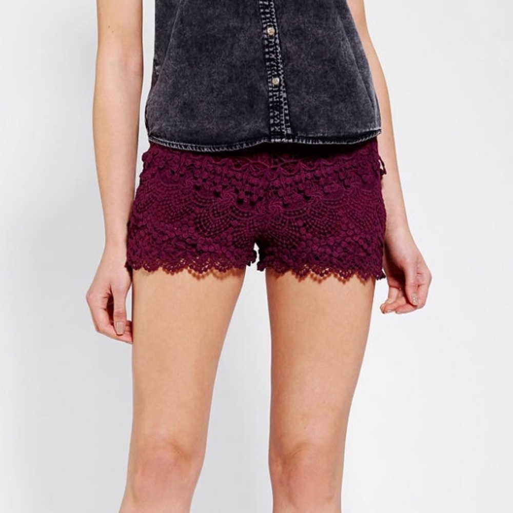 Pacsun Burgundy Lace Shorts *